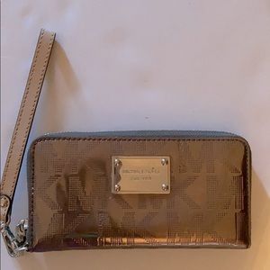 Michael Kors Wristlet/Wallet